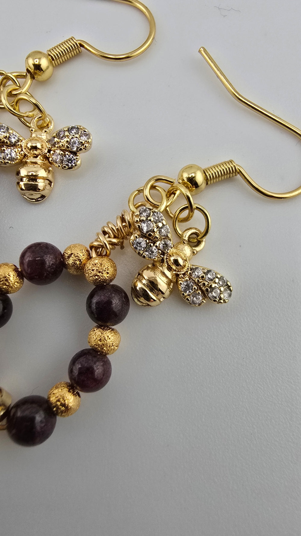 Boucles d'oreilles en Grenat et plaqué or 18K