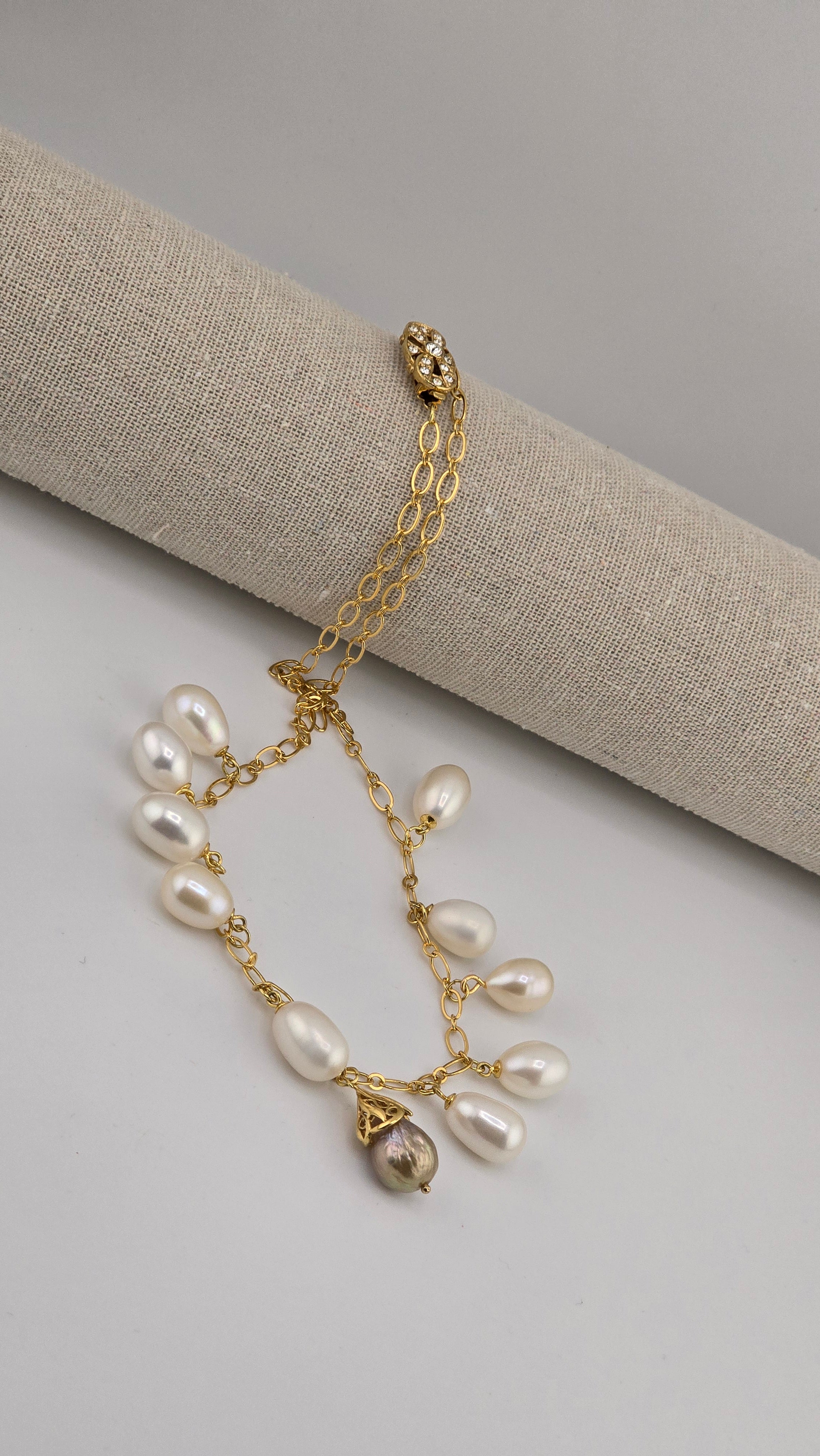 Majestueux collier chaine en perles de culture