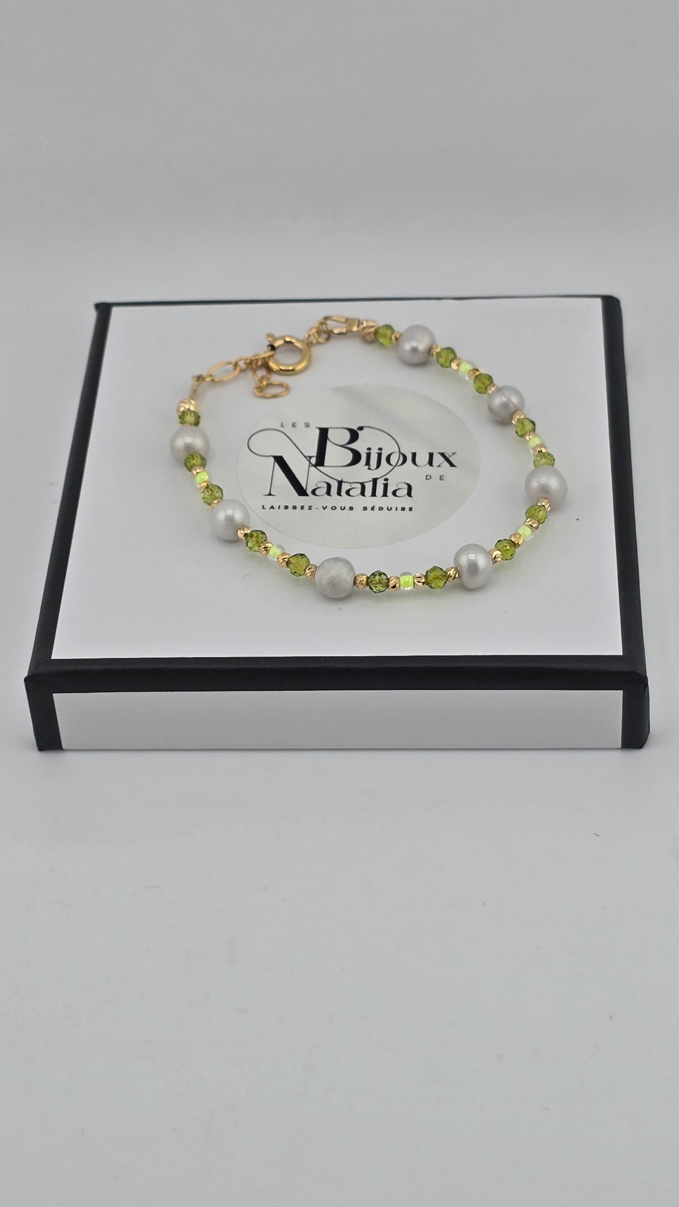 Bracelet en perles de culture et cristal