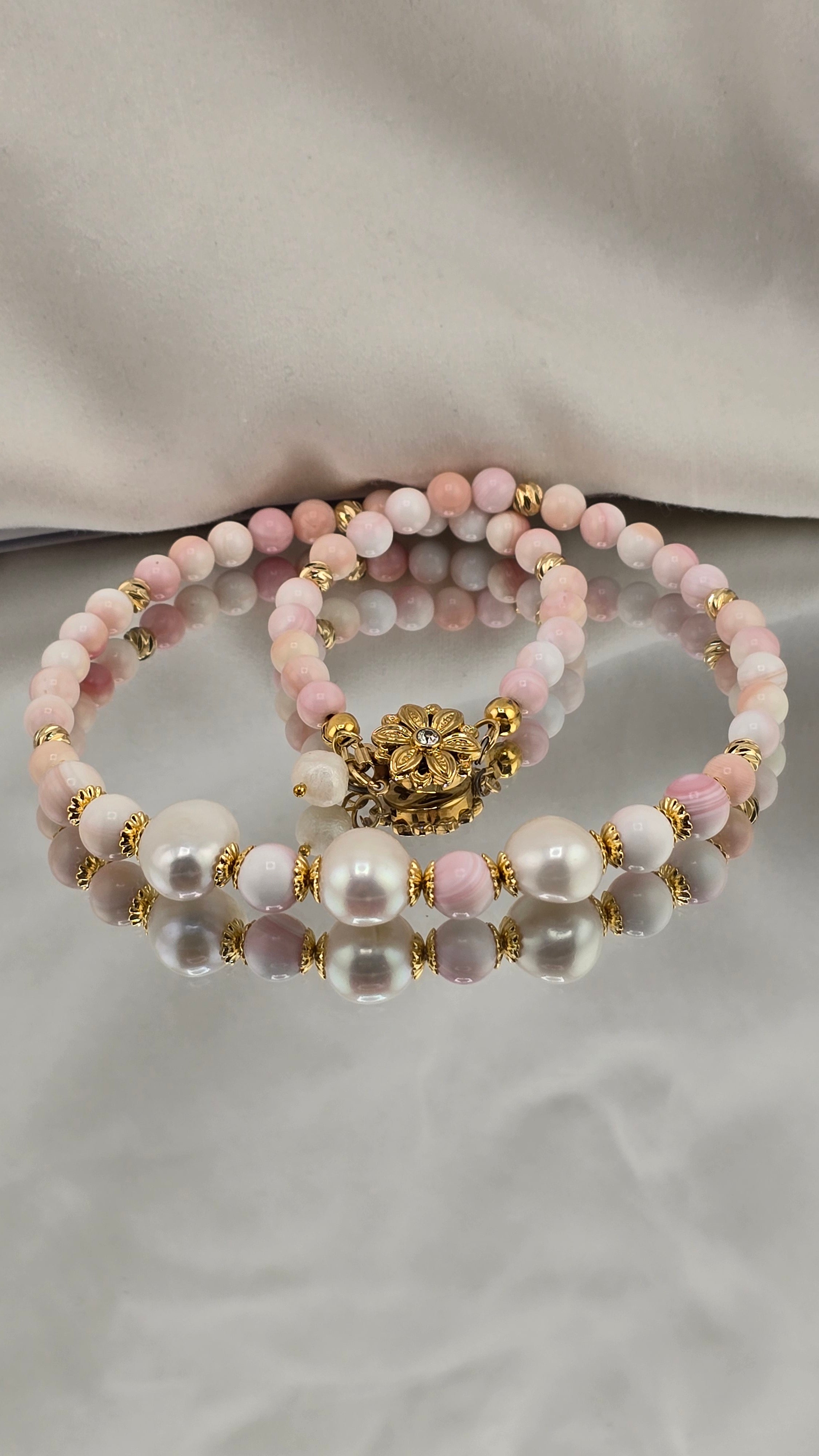 Collier de perles de culture et perles de Lambi