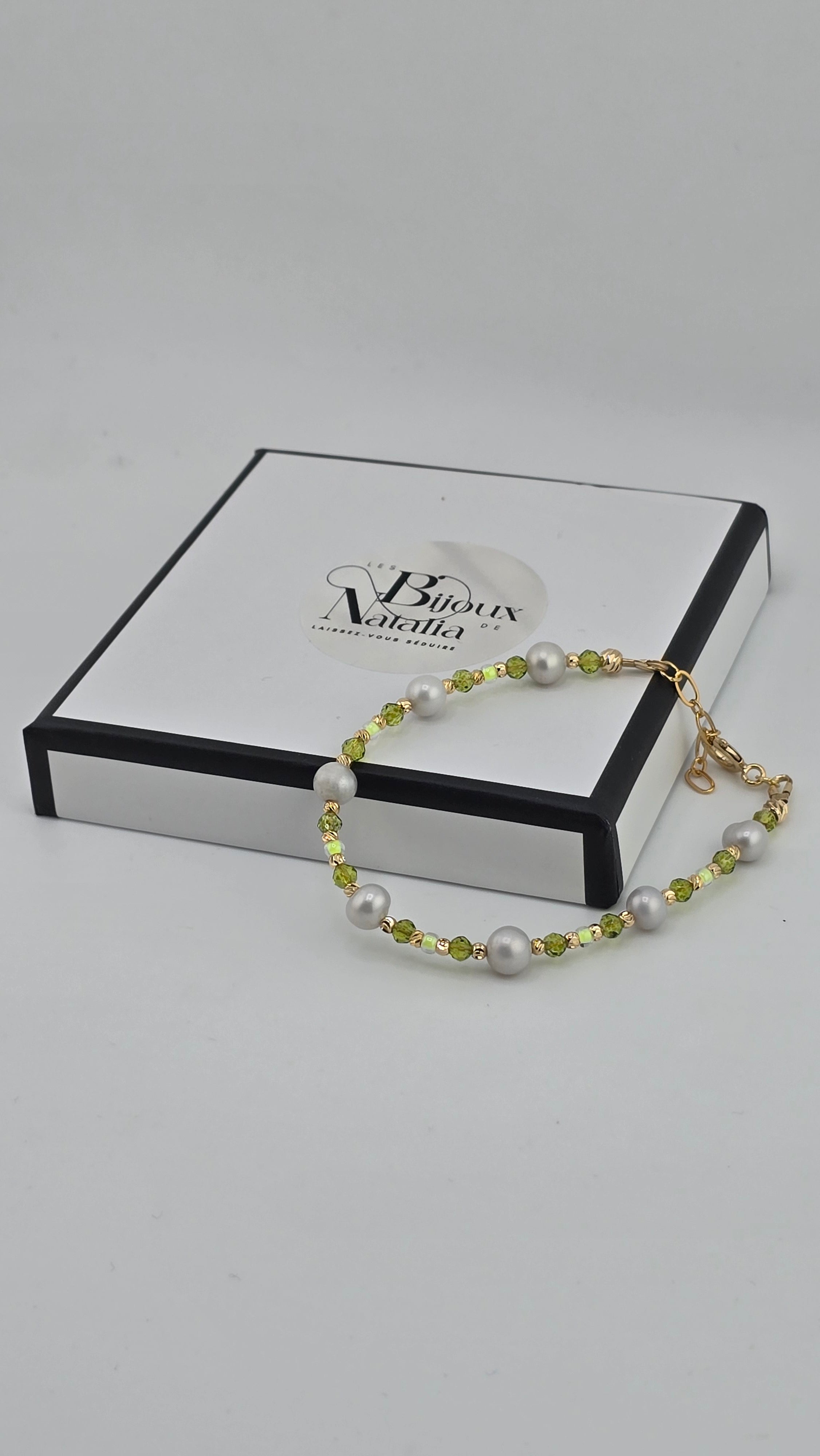 Bracelet en perles de culture et cristal