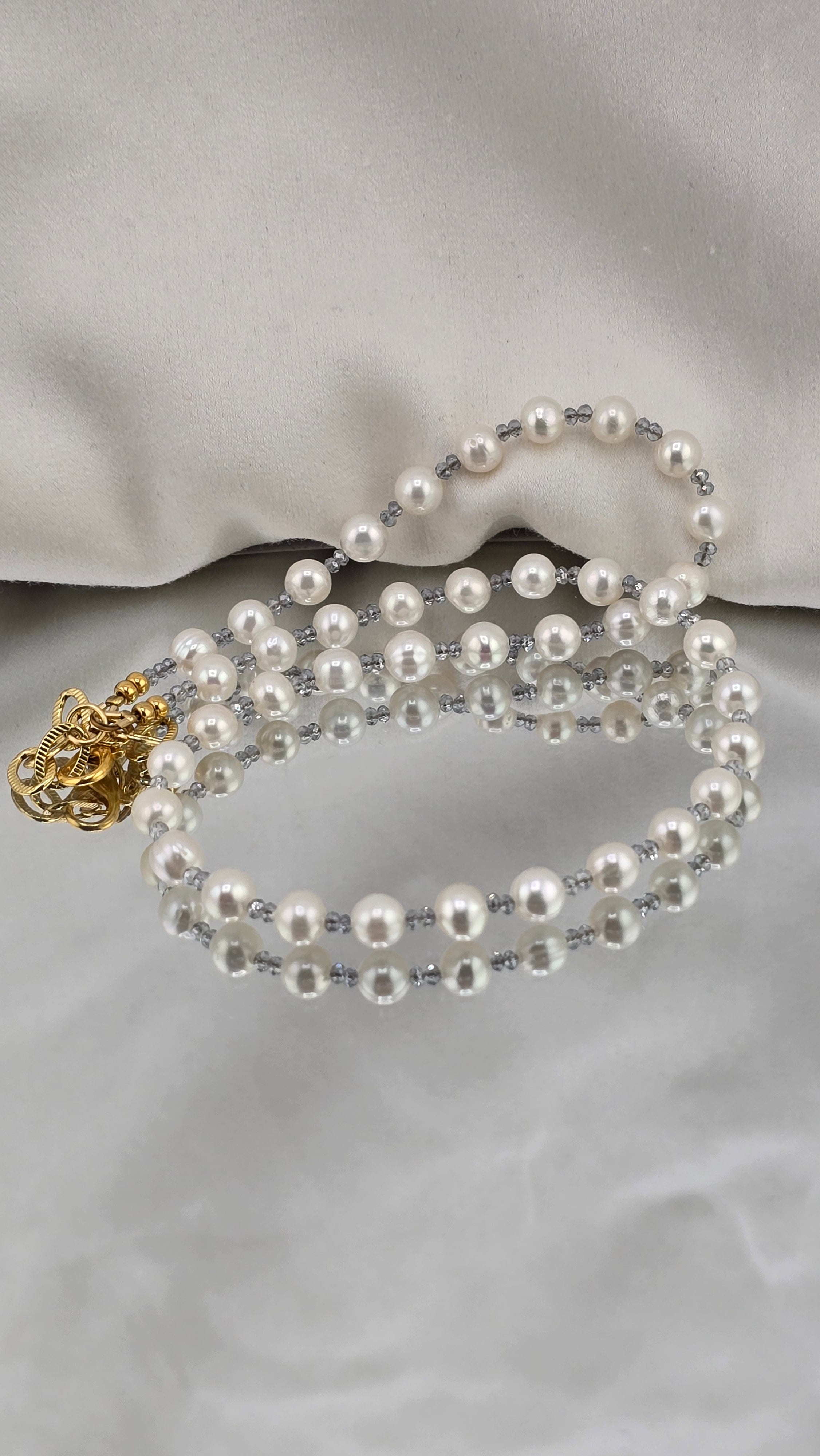 Collier avec perles de culture et Aigue marine dans son coffret prestige