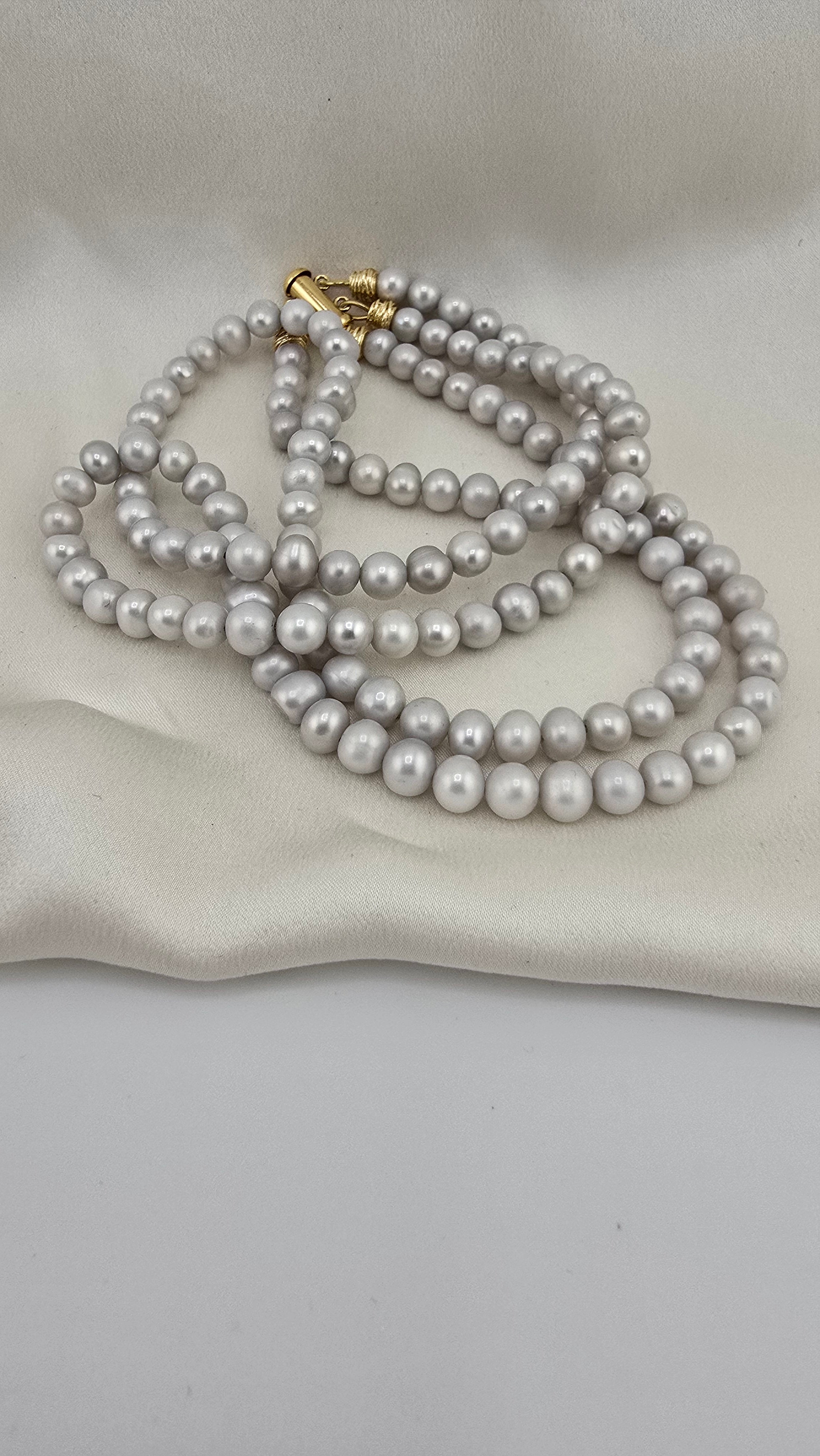 Collier double rangs en perles de culture grises