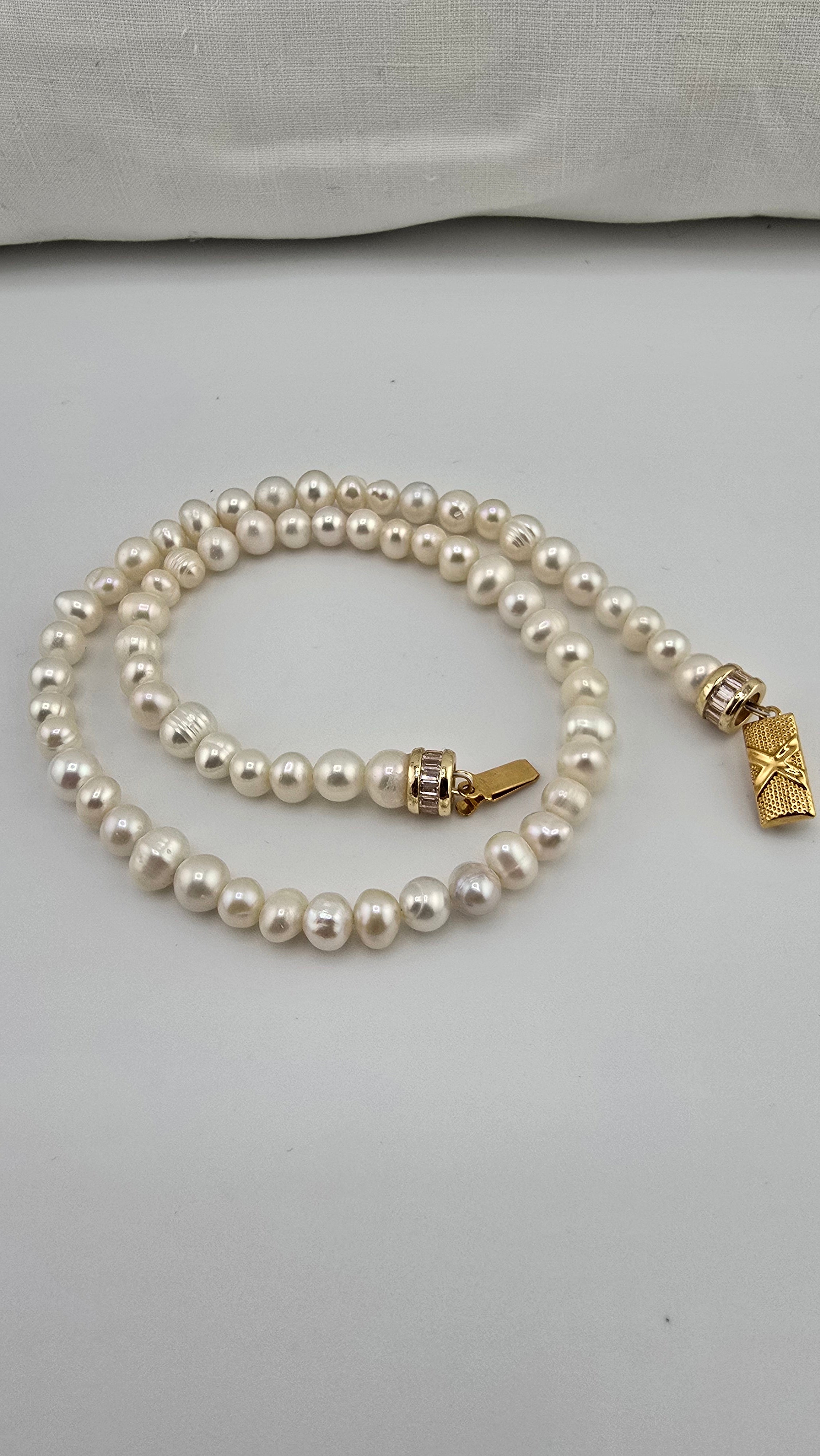 Collier en perles de culture irregulieres