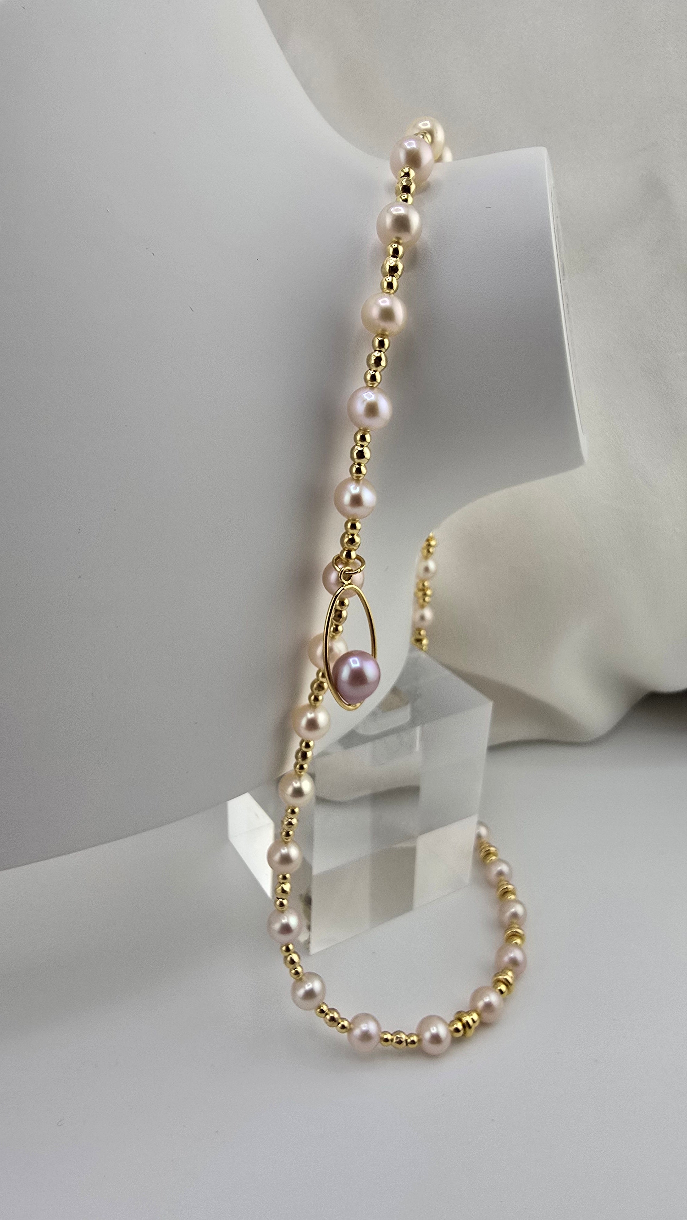 Collier en perles de culture poudrée