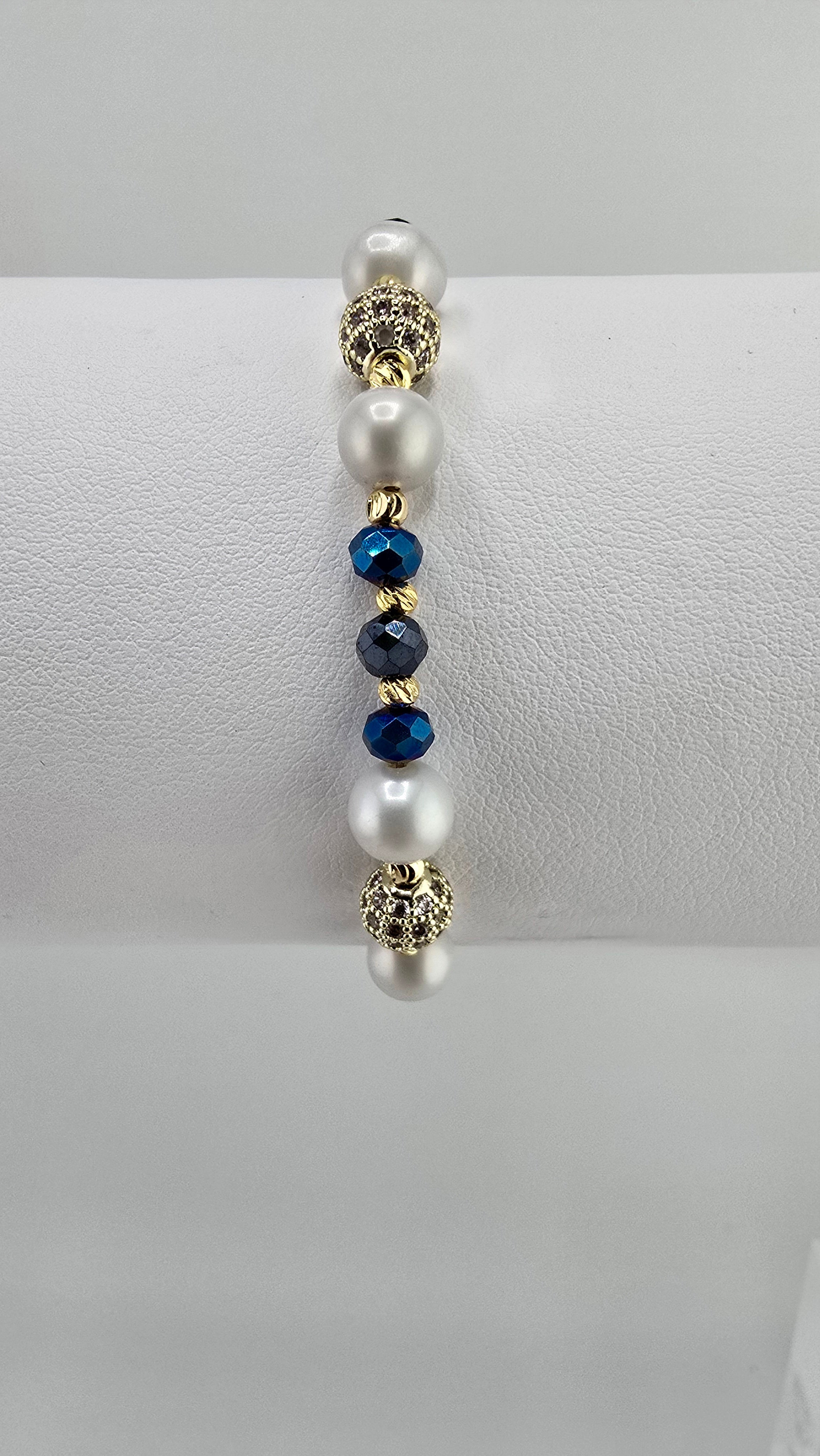 Bracelet en perles de culture et perles en cristal bleu marine