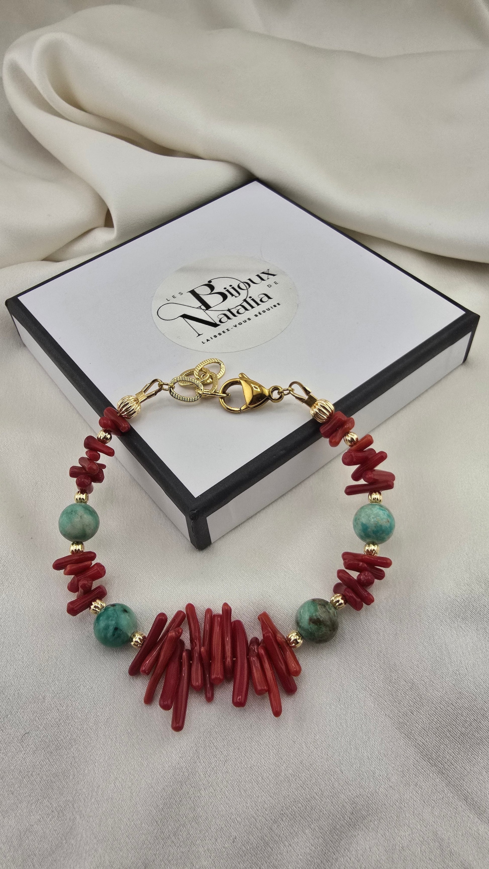 Bracelet en corail rouge et turquoise