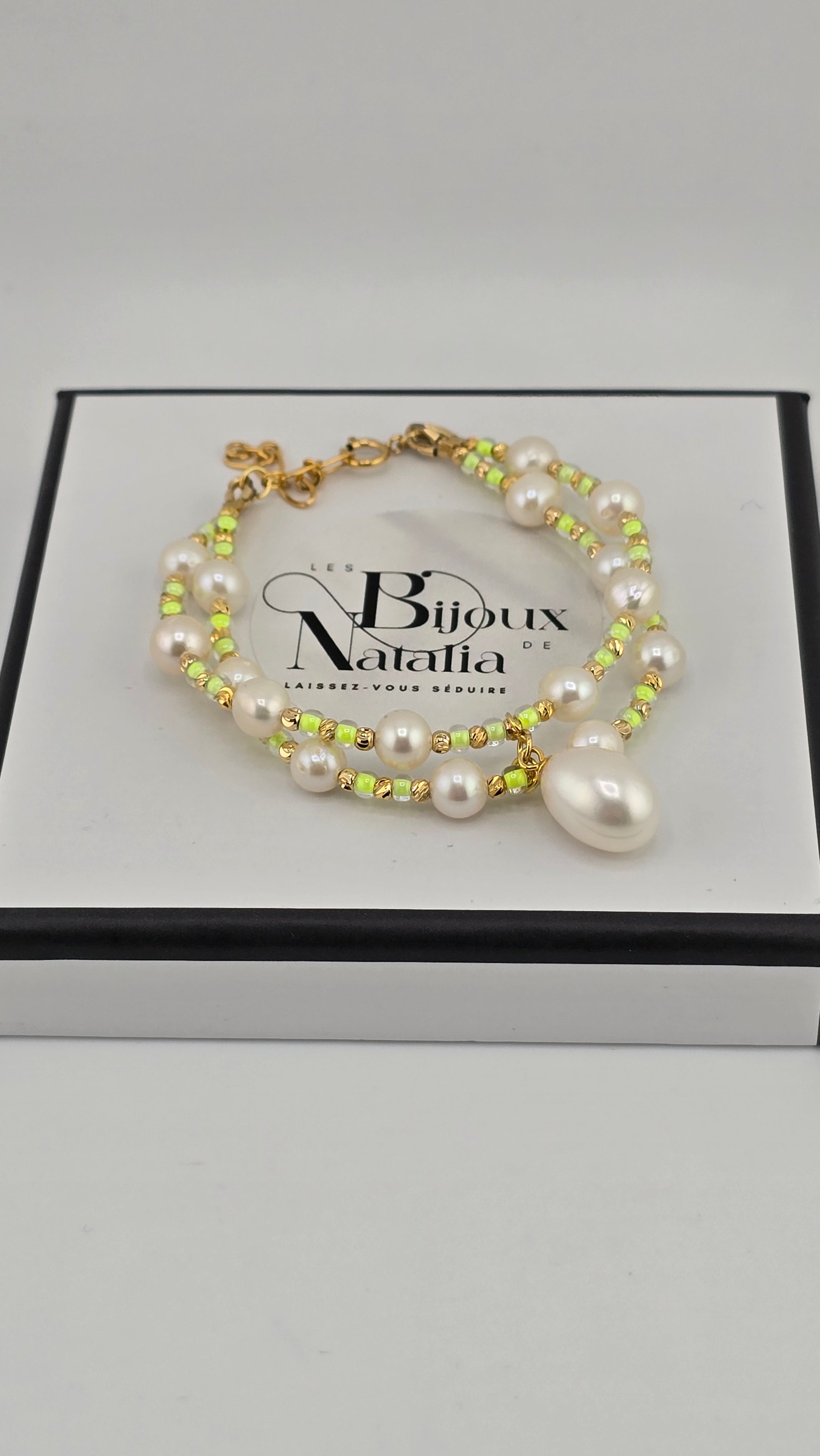 Bracelet deux brins avec perles de culture