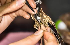 TOUT SAVOIR SUR LA CULTURE DE PERLE DE TAHITI: GREFFON, TEMPS DE GROSSISSEMENT ET DIMENSIONS