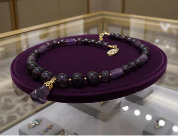 Collection colliers pièces uniques