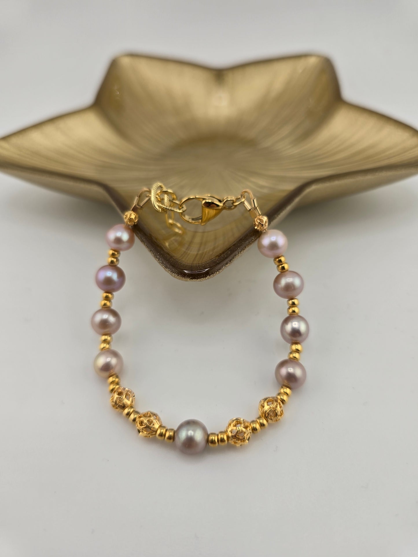 Cultured pearl bracelet