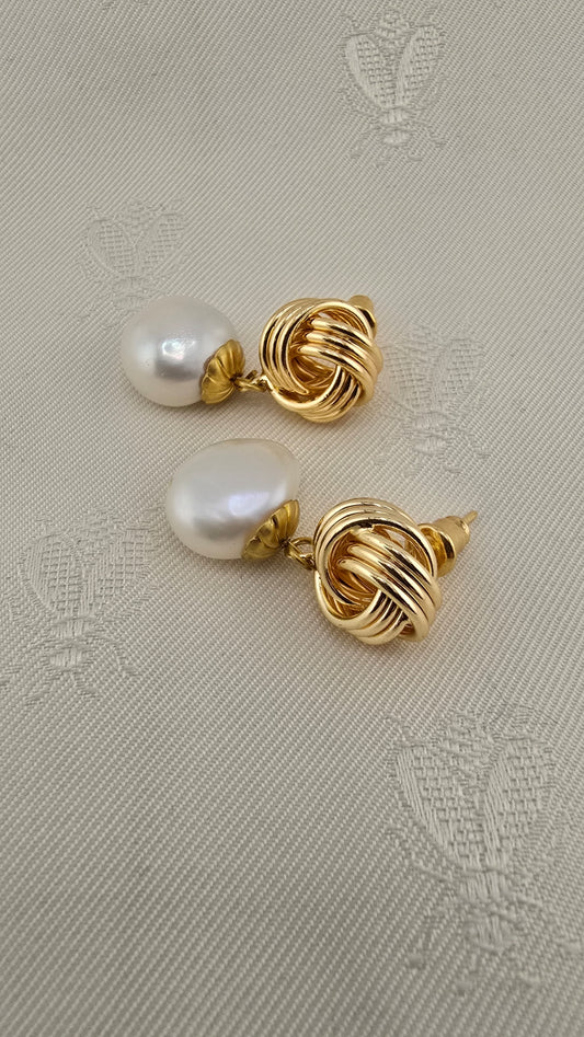 Baroque cultured pearl earrings