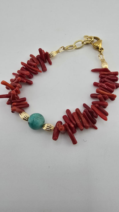 Bracelet en corail rouge et plaqué or 18K