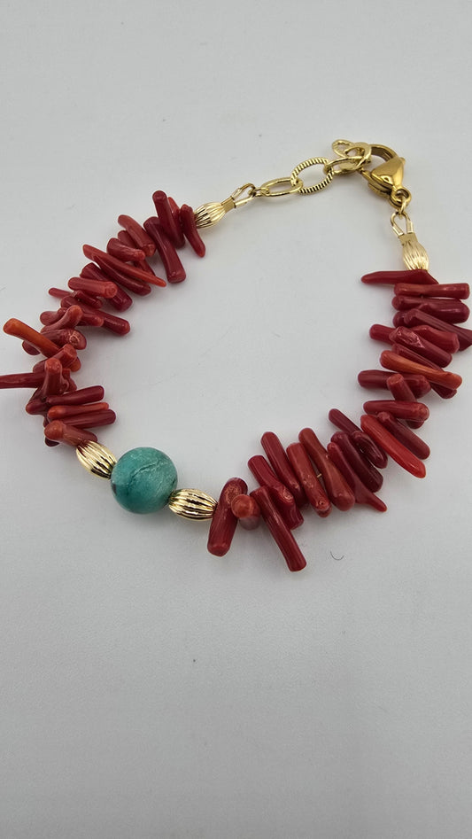 Bracelet en corail rouge et plaqué or 18K