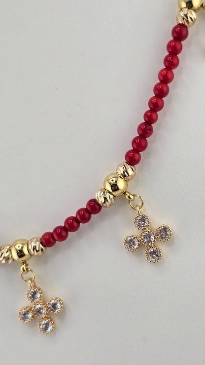 Duo collier et bracelet en Corail rouge et pendentifs plaqué or et strass
