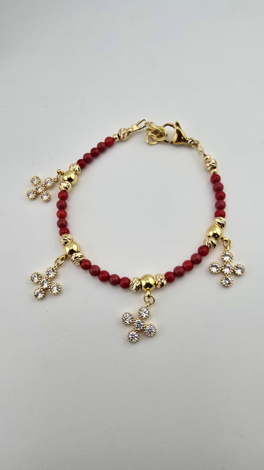 Duo collier et bracelet en Corail rouge et pendentifs plaqué or et strass