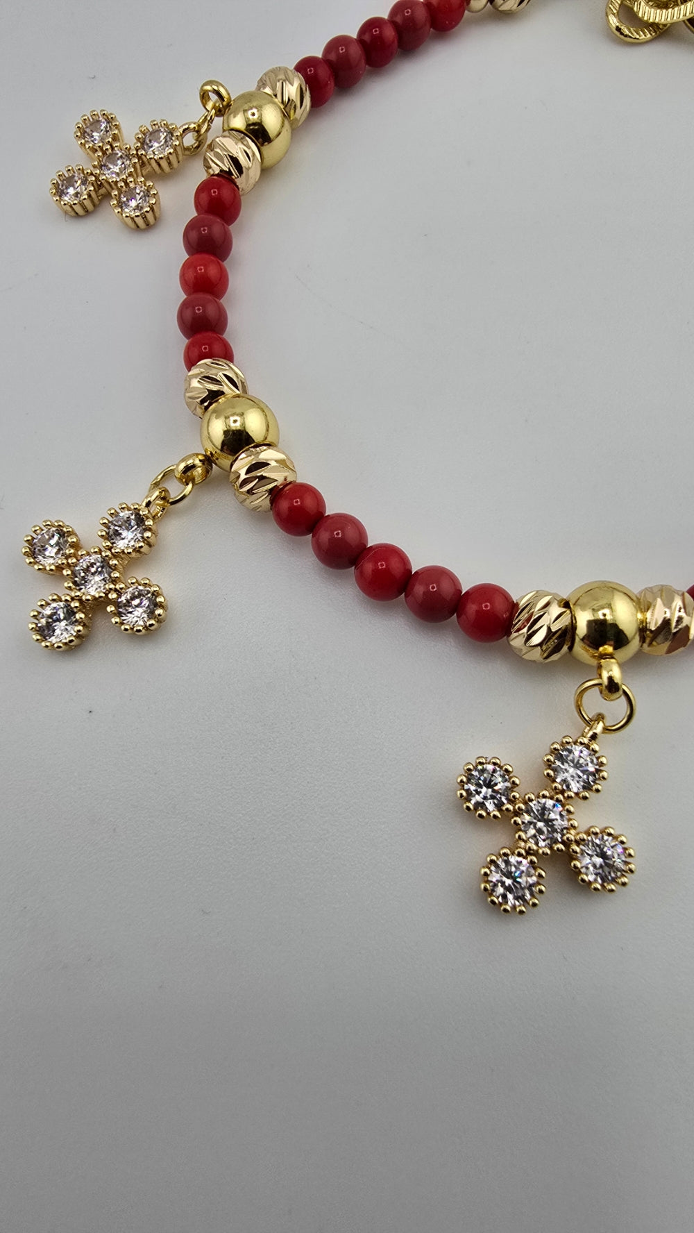 Duo collier et bracelet en Corail rouge et pendentifs plaqué or et strass