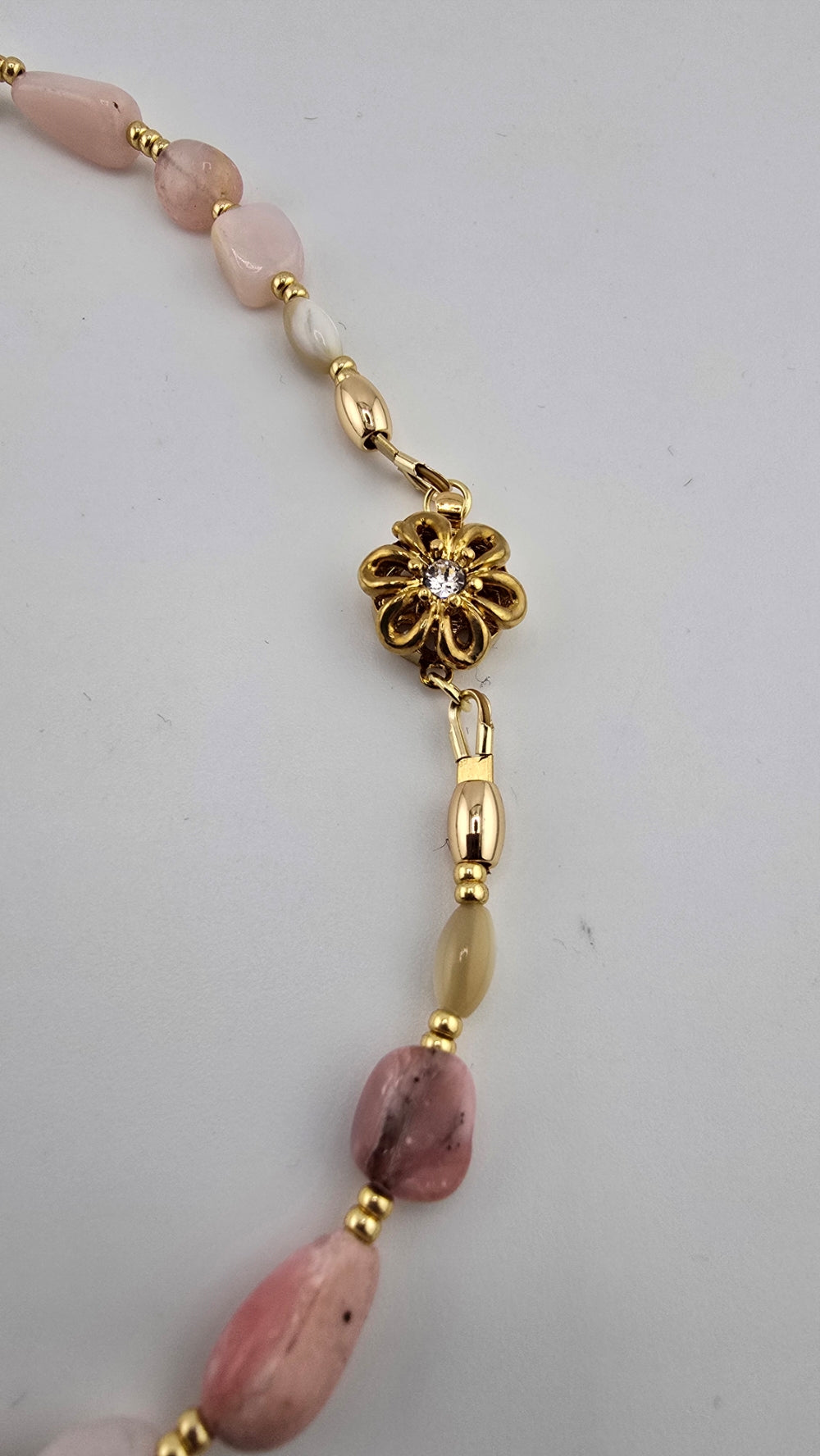 Collier en opal Rose et plaqué or 18K