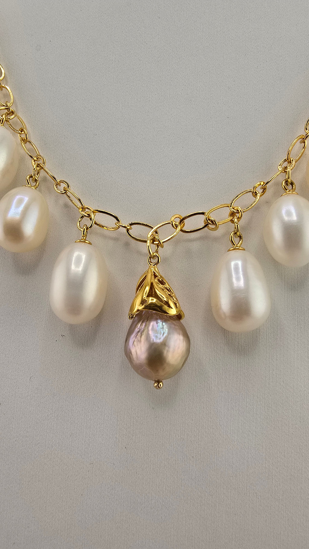 Majestueux collier chaine en perles de culture