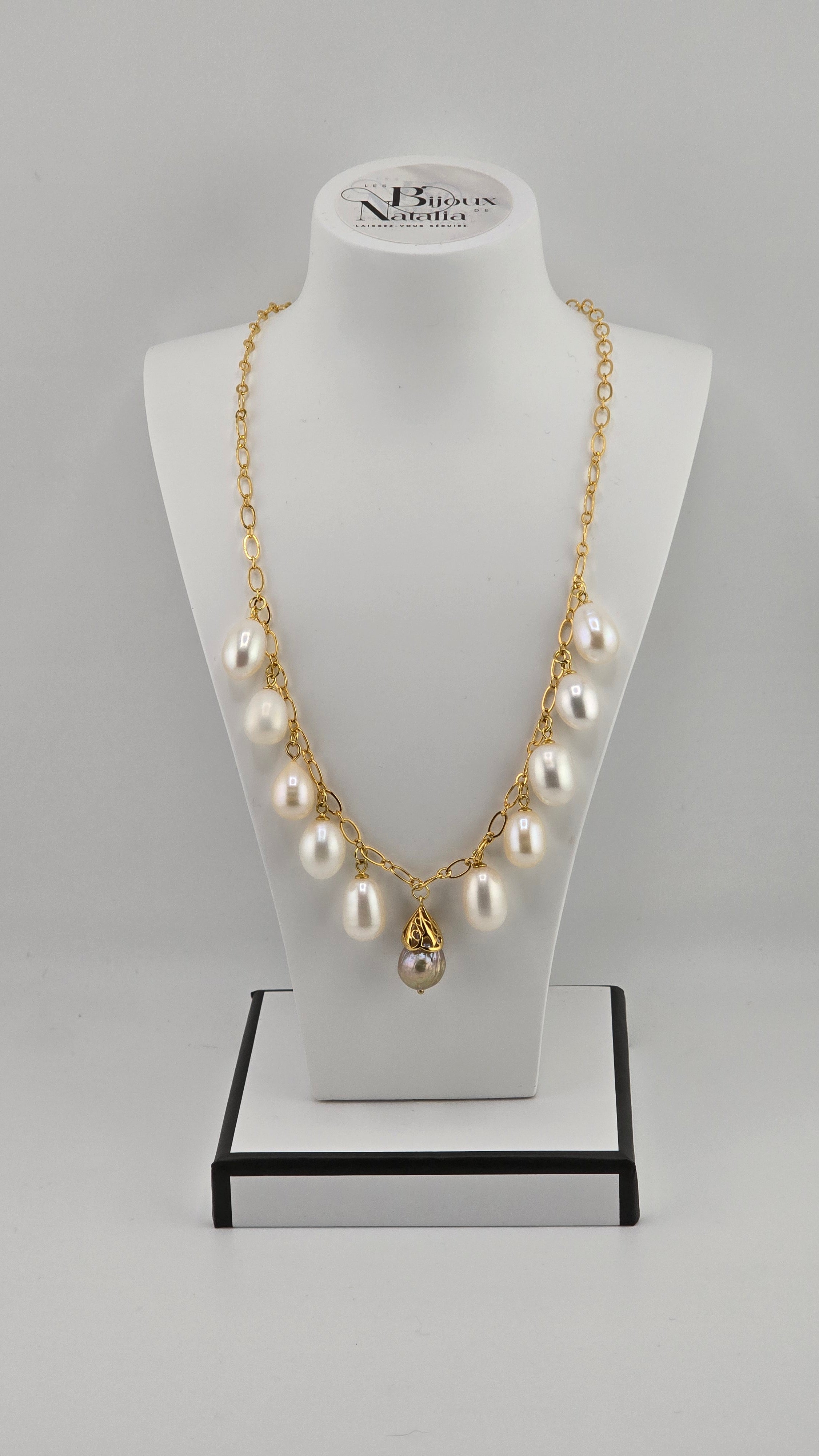 Majestueux collier chaine en perles de culture