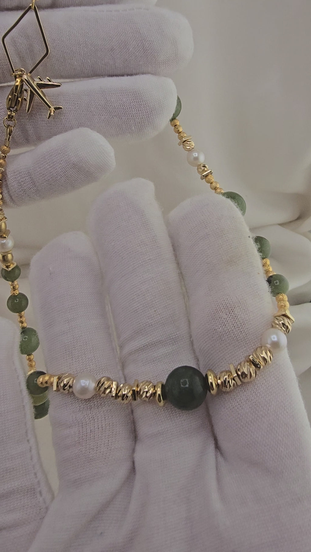 Collier en perles de culture et Jade plaqué or 18K