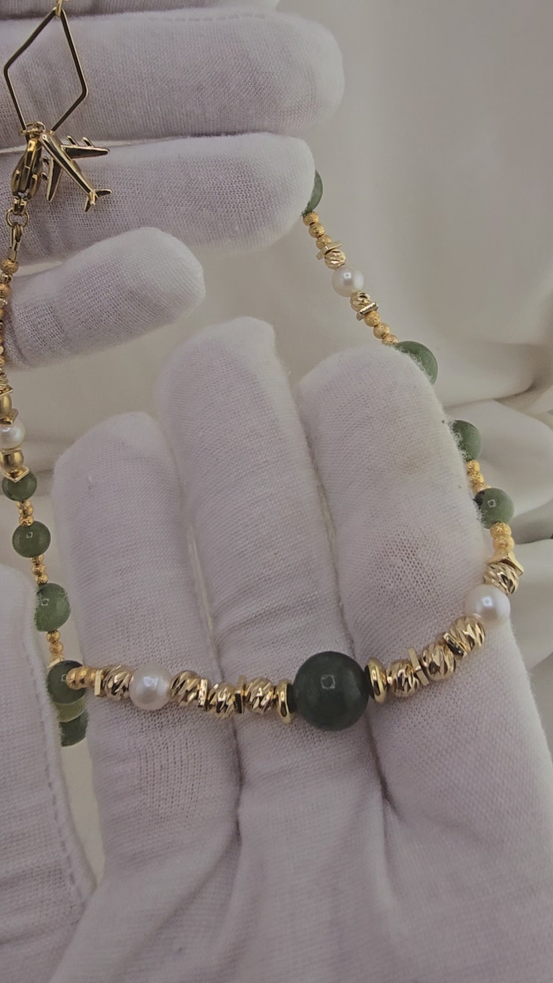 Collier en perles de culture et Jade plaqué or 18K