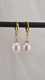 Boucles d oreilles en perles de culture olive et Vermeil (argent recouvert d'or 24k)