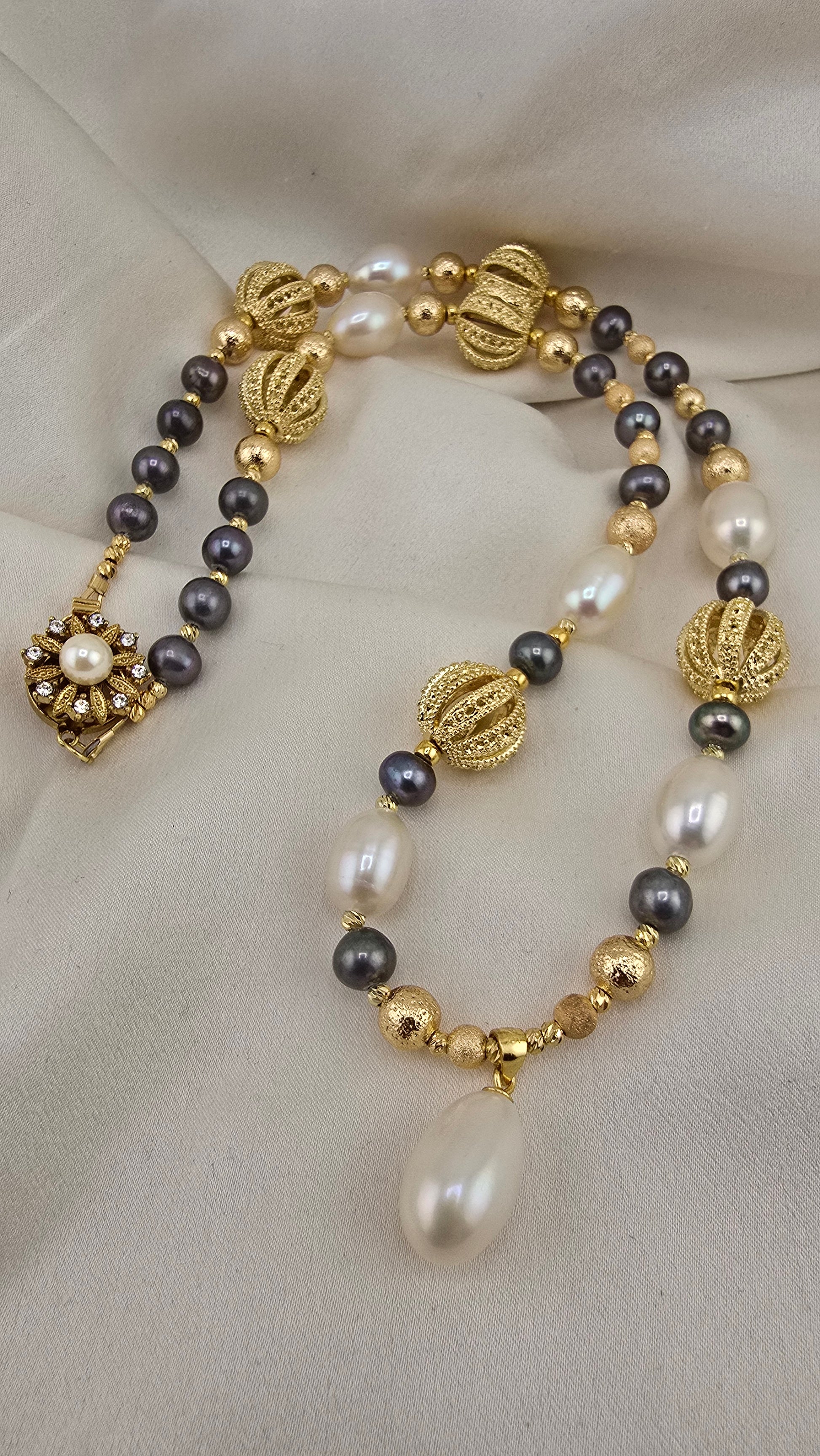 Olive Cultured Pearl and Black Cultured Pearl Necklace in its case