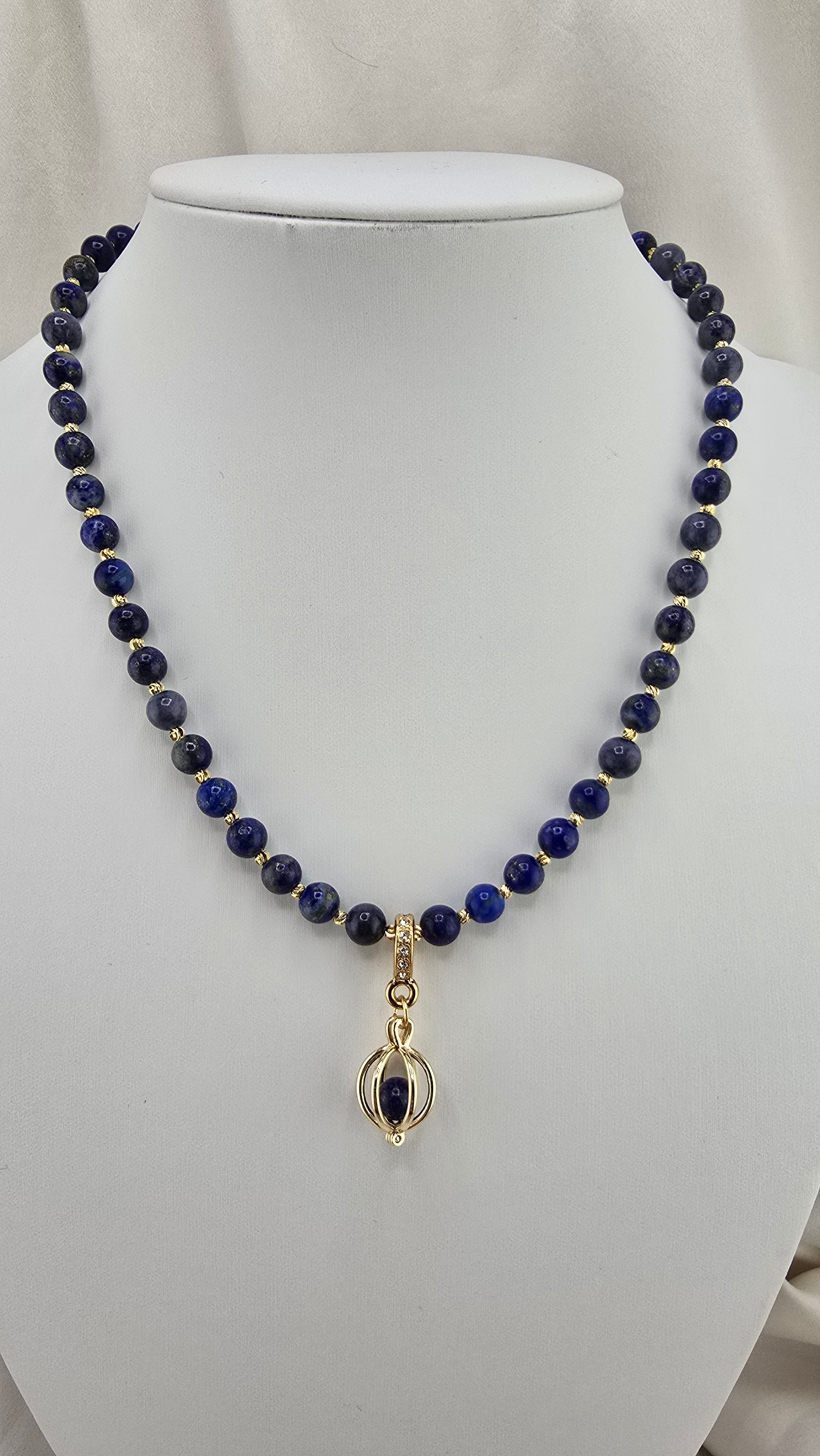 Collier en perles de Saphir