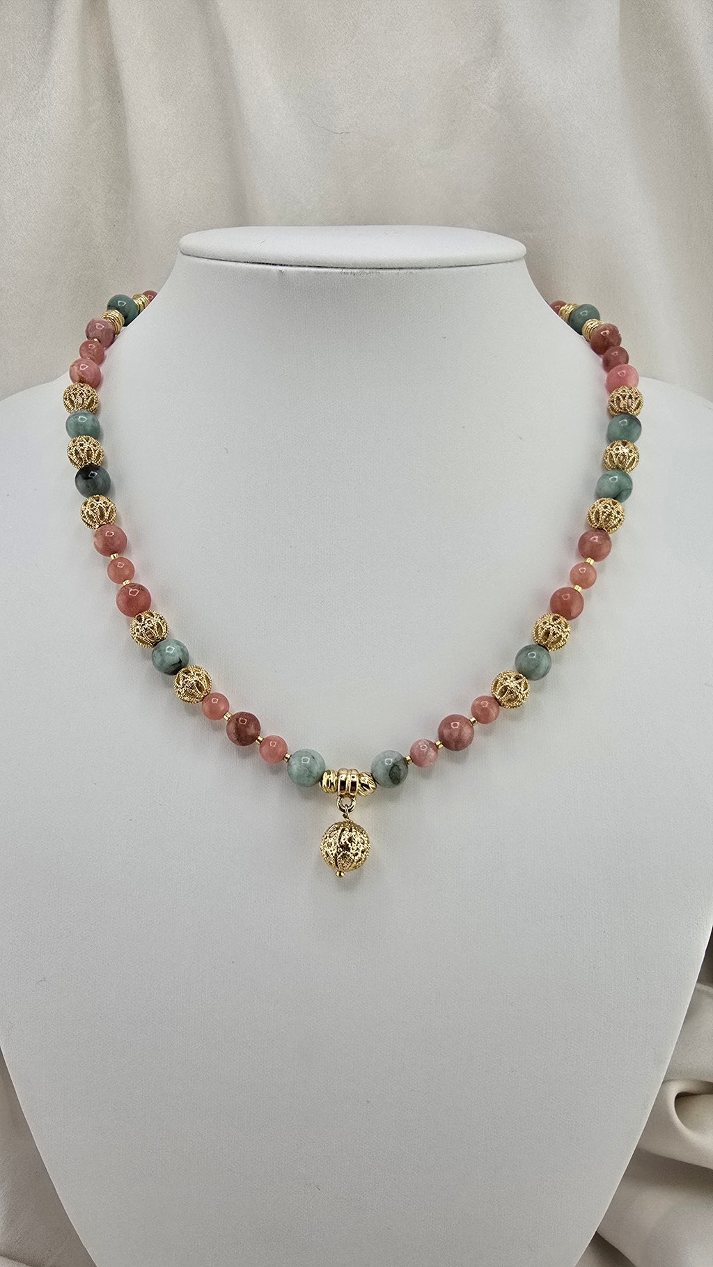 Collier en Emeraude et Rhodochrosite