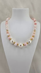 Collier de perles de culture et perles de Lambi