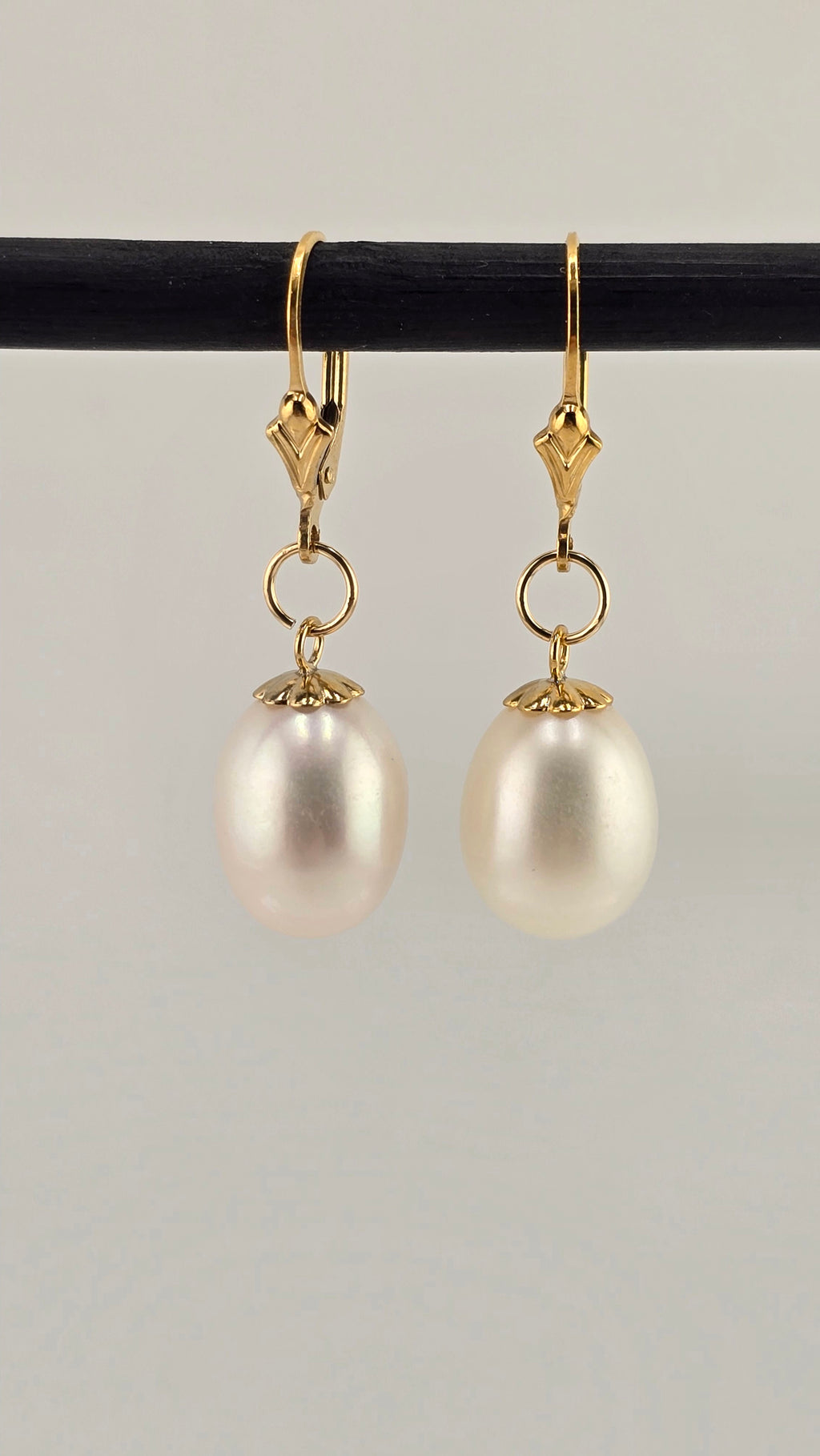 Boucles d oreilles en perles de culture olive blanche