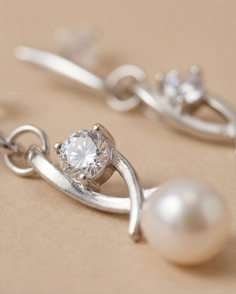 Boucles d oreilles en perles de culture blanche et olive