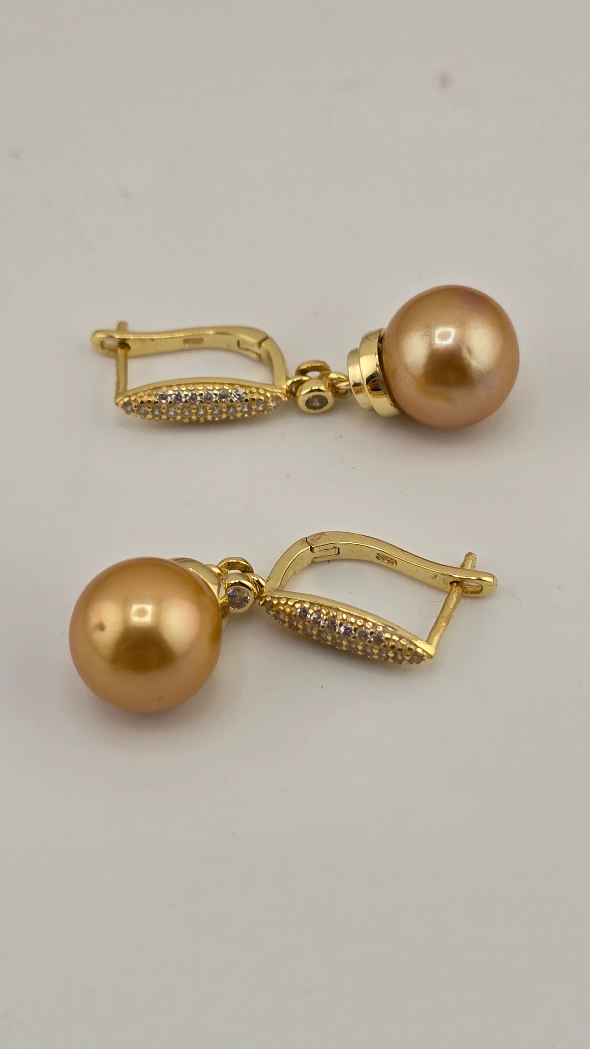 Boucles d oreilles avec perles Éditons couleur jaune or
