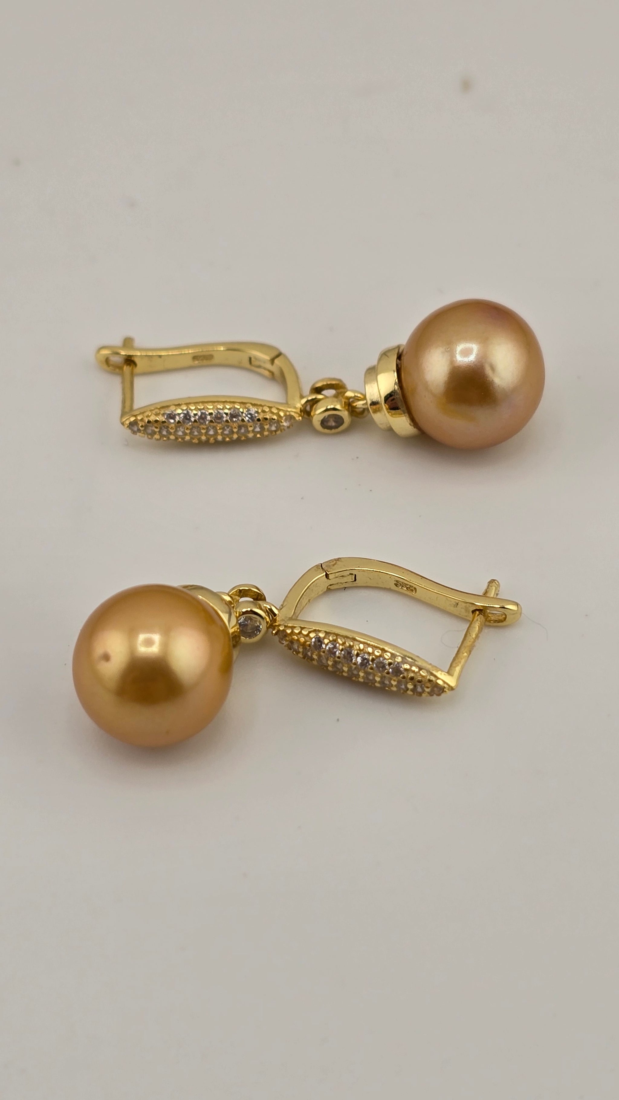 Boucles d oreilles avec perles de culture Édison couleur jaune or