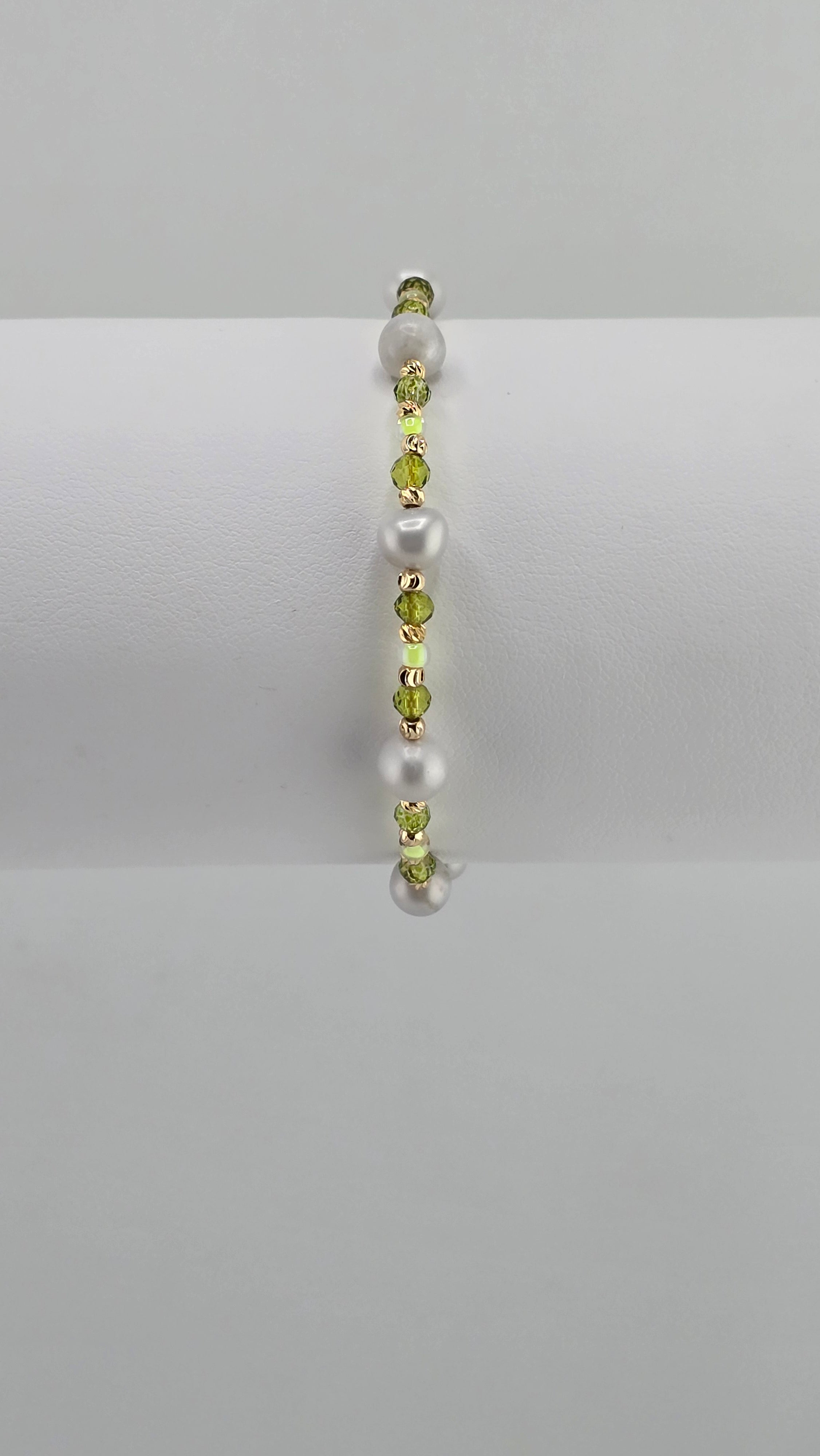 Bracelet en perles de culture et cristal