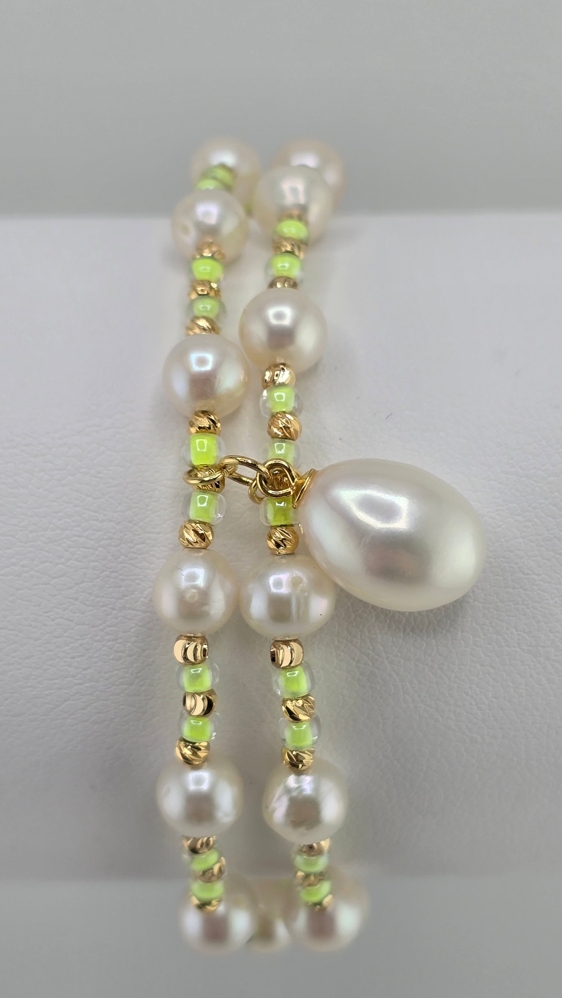 Bracelet deux brins avec perles de culture