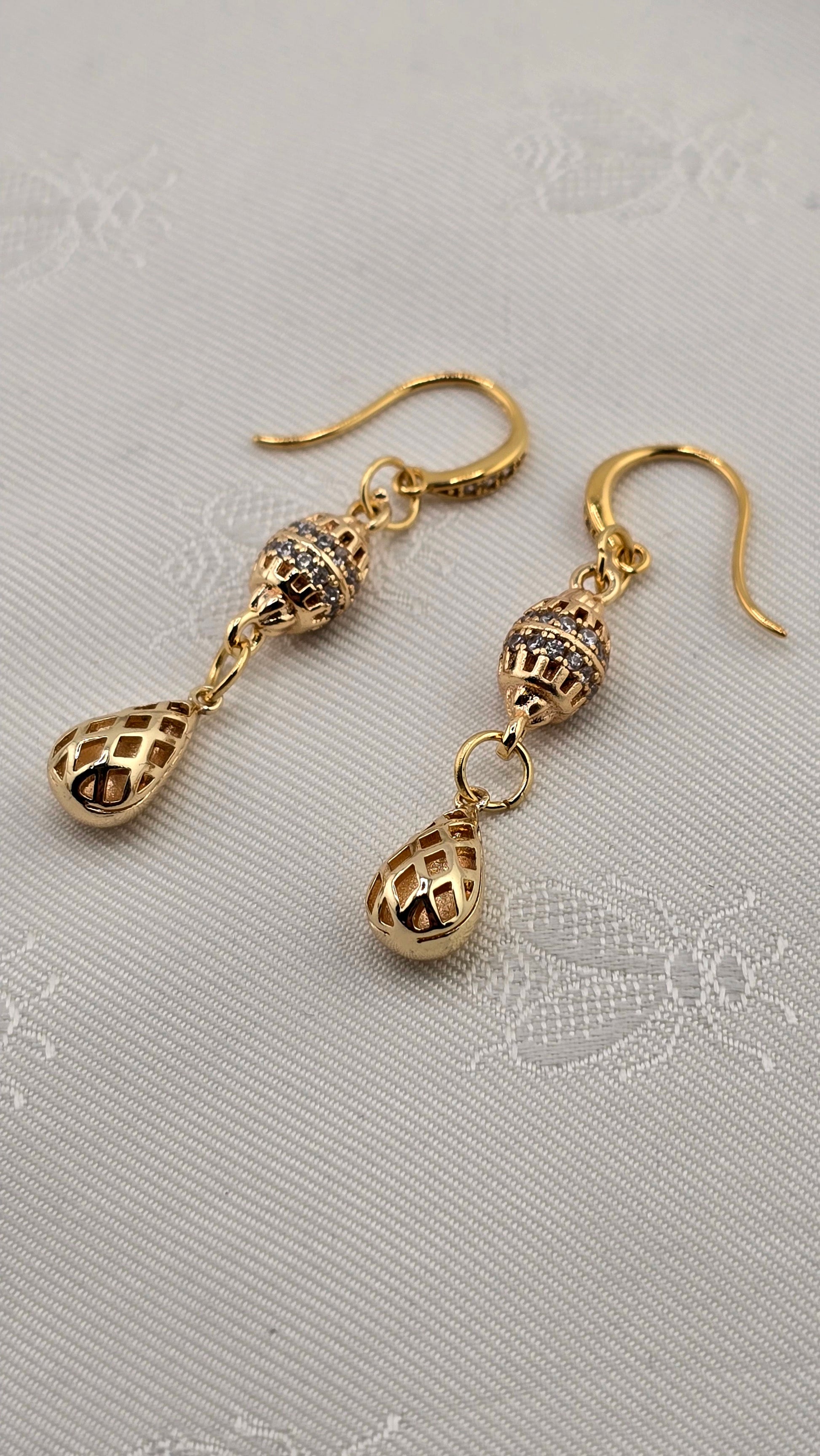 Boucles en plaqué or 18 k et 24k