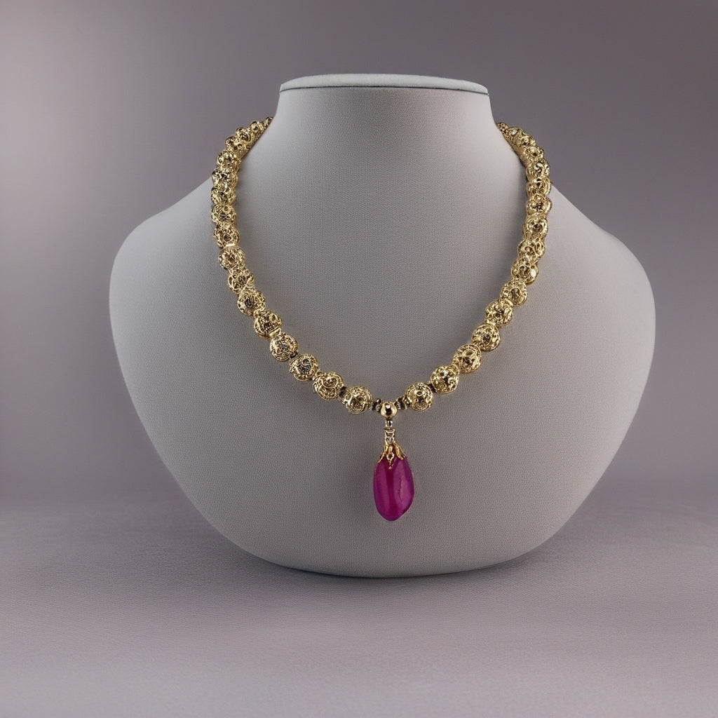 Collier Plaqué or et son pendentif en agate rose