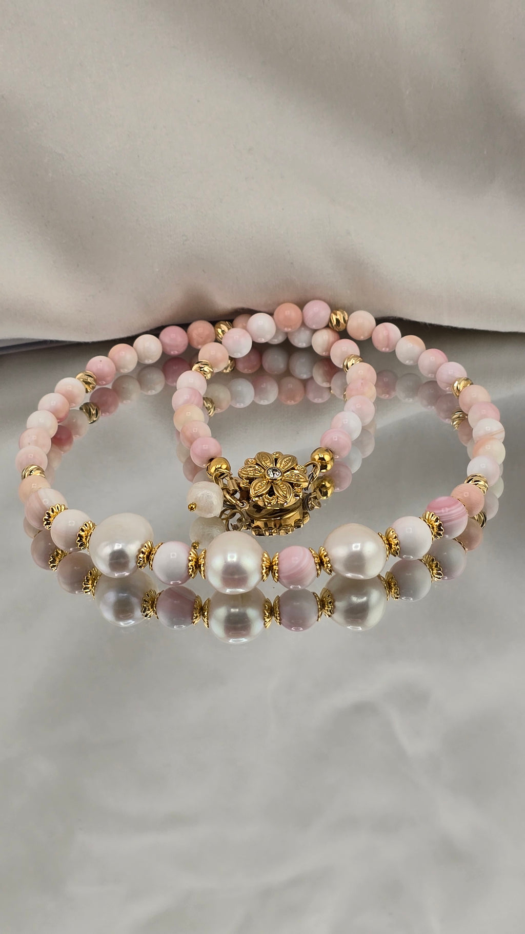 Collier de perles de culture et perles de Lambi