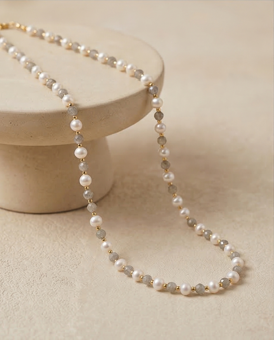 Lumière précieuse - collier perles de culture et labradorite