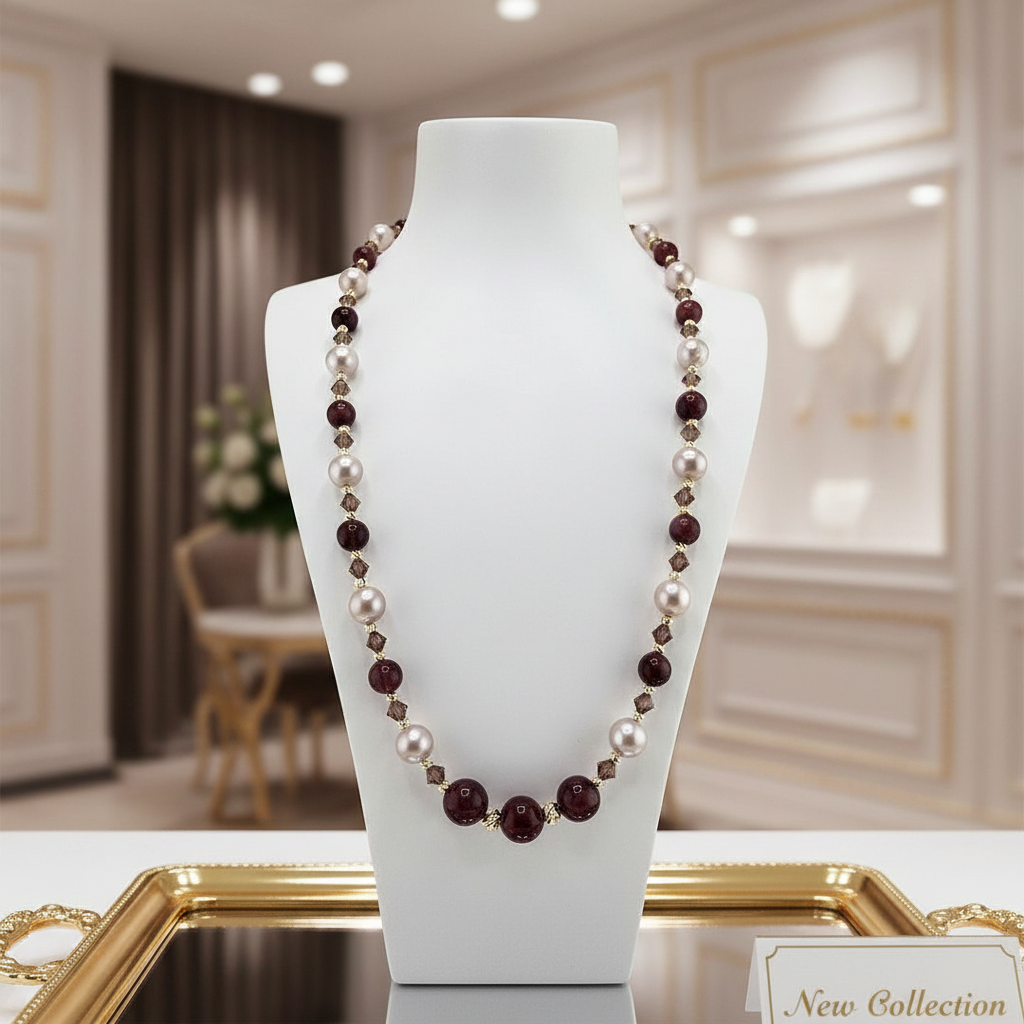 Collier éclat précieux en perles de culture et Rubis
