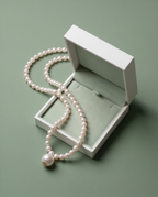 collier de perles de culture blanches d'eau douce et or - vue 8