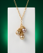 Collier exceptionnel en plaqué or 24k et perles prestigieuses