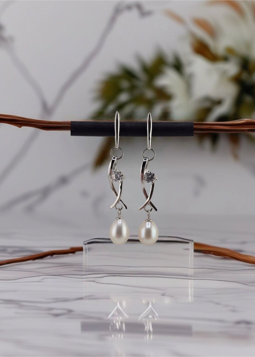 Boucles d oreilles en perles de culture blanche et olive