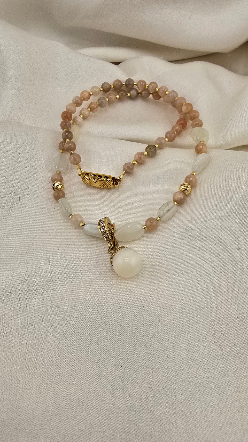 Collier avec pierre de lune