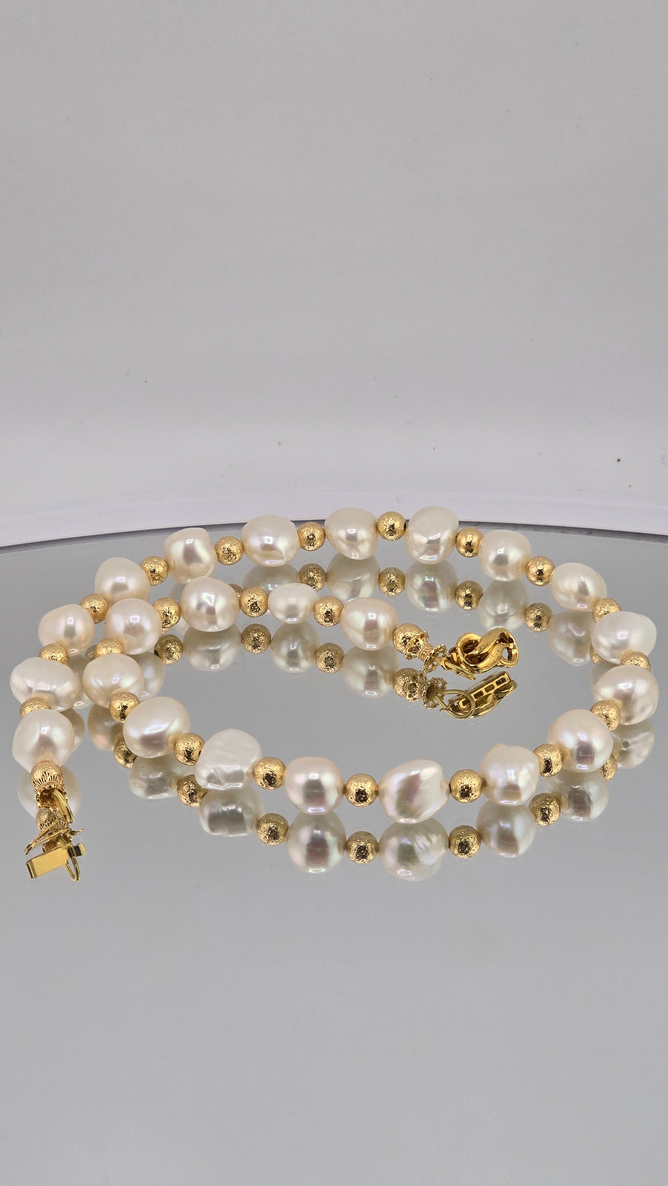 Collier en perles de culture baroque