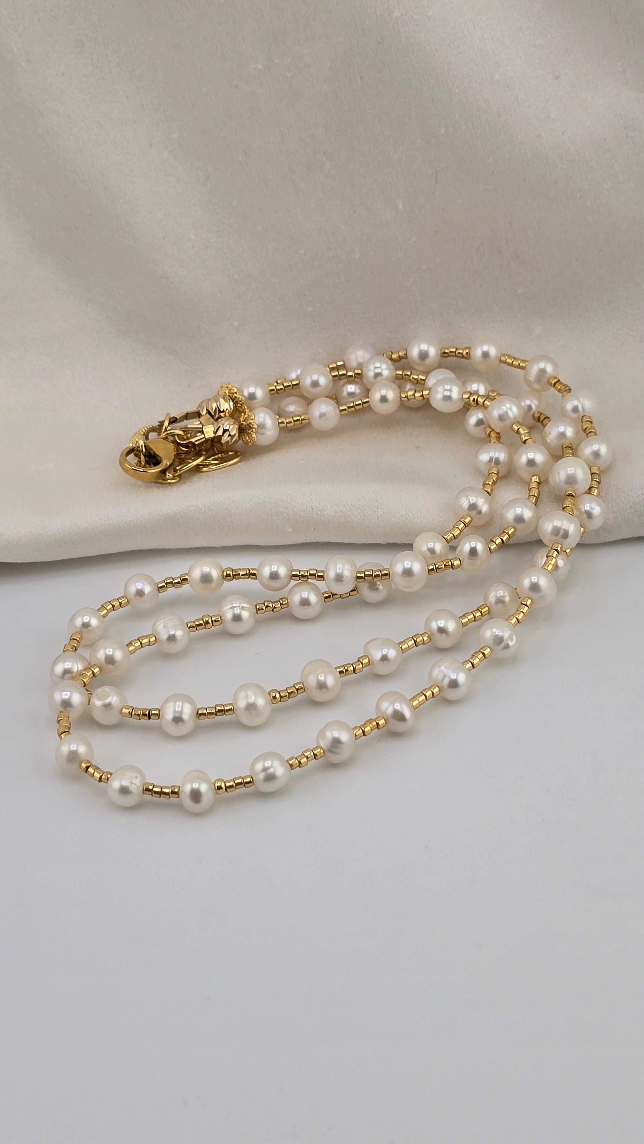 Collier deux rangs de perles de culture