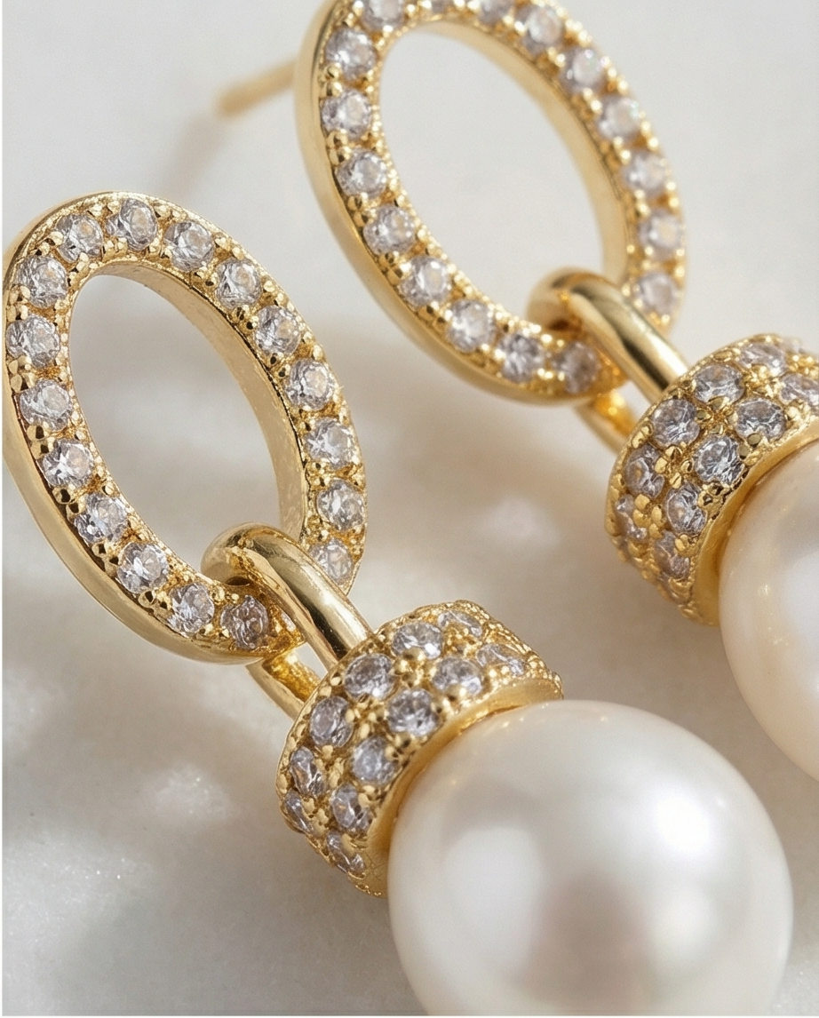 Boucles d oreilles en plaqué or 18K et strass
