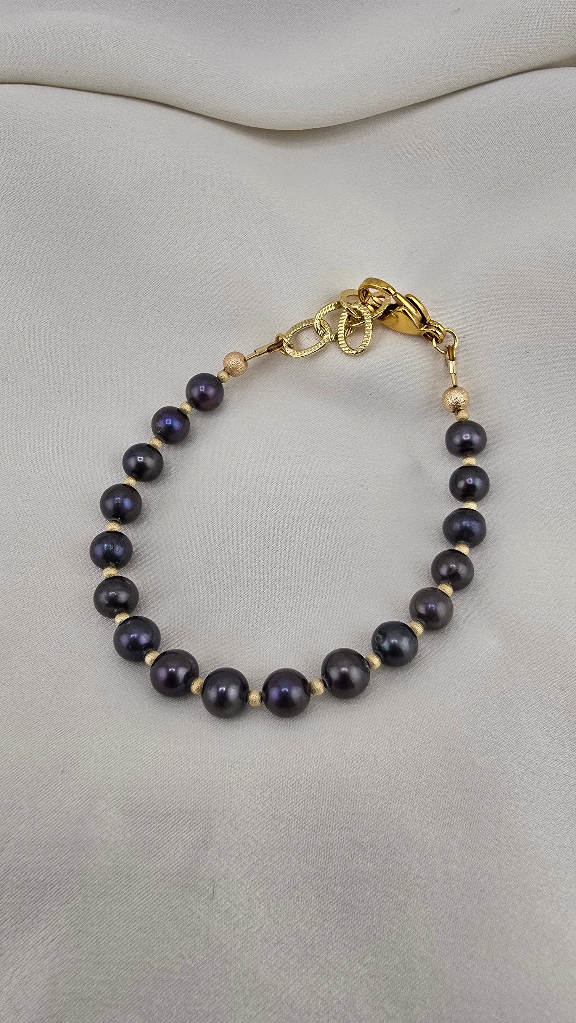 Bracelet en perles de culture bleu marine